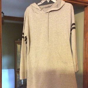 USED Gray Hooded Long sleeve knee length dress